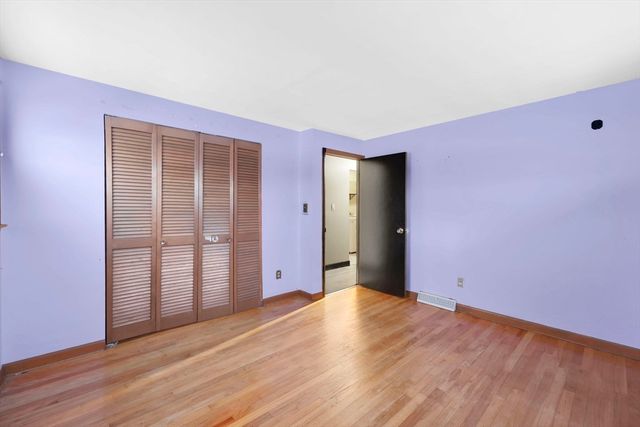 6 Quincy St, Ludlow, MA 01056