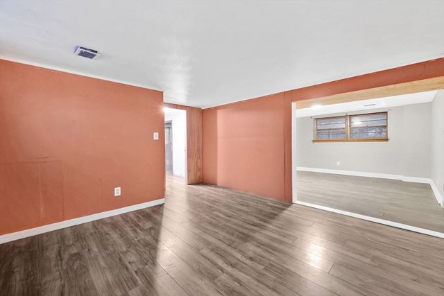 6 Quincy St, Ludlow, MA 01056