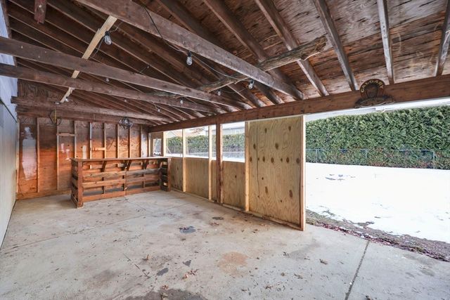 6 Quincy St, Ludlow, MA 01056