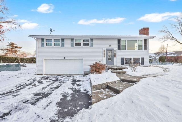 6 Quincy St, Ludlow, MA 01056