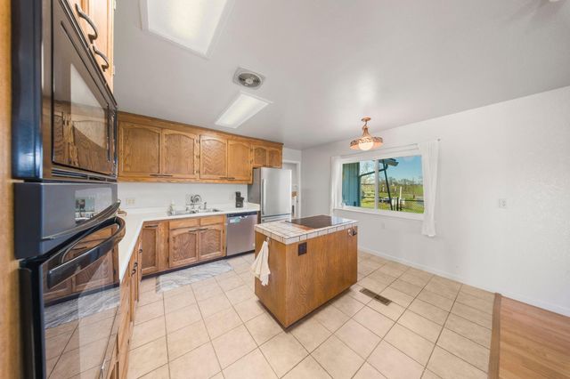 5755 W Highway 12 Hwy, Valley Springs, CA 95252