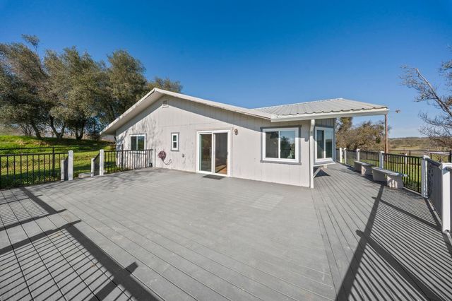 5755 W Highway 12 Hwy, Valley Springs, CA 95252