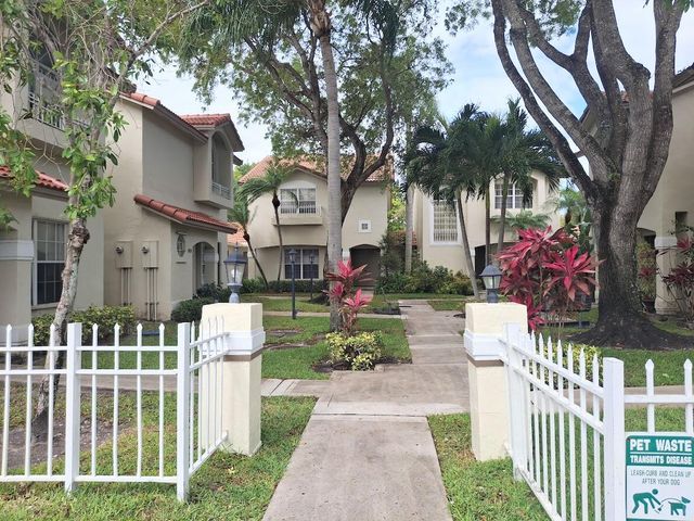 408 NW 108th Terrace NW 408, Pembroke Pines, FL 33026