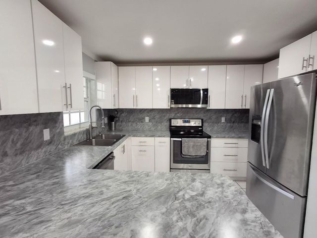 408 NW 108th Terrace NW 408, Pembroke Pines, FL 33026