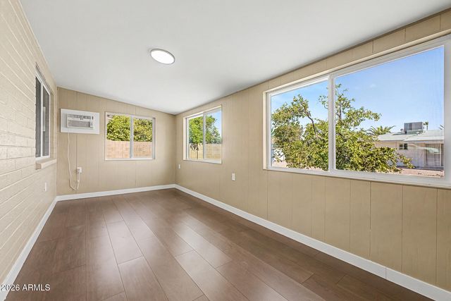 6255 E DALLAS Street, Mesa, AZ 85205