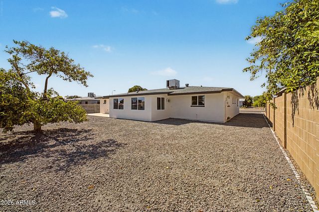 6255 E DALLAS Street, Mesa, AZ 85205