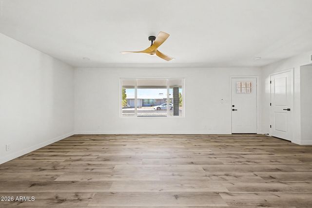 6255 E DALLAS Street, Mesa, AZ 85205