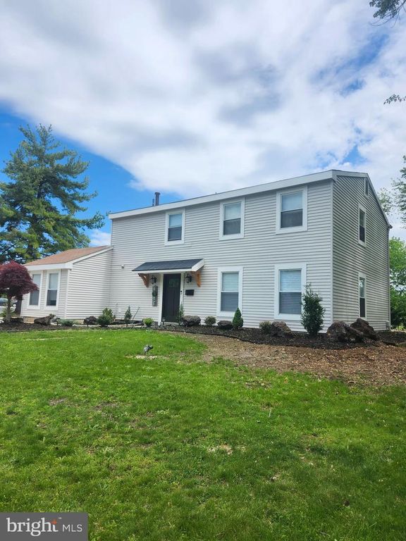6 CHERRYWOOD DR, Clementon, NJ 08021