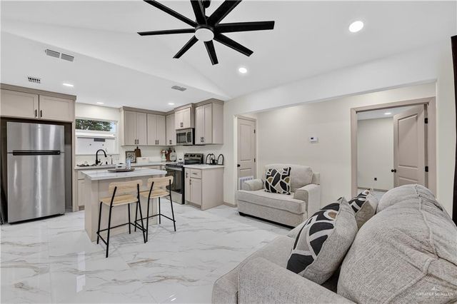1300 Greenland Circle, Mission, TX 78572