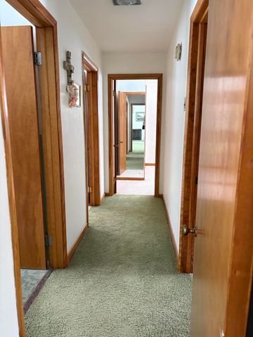 873 Hendrick Road, Norton Shores, MI 49441