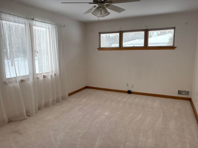 873 Hendrick Road, Norton Shores, MI 49441