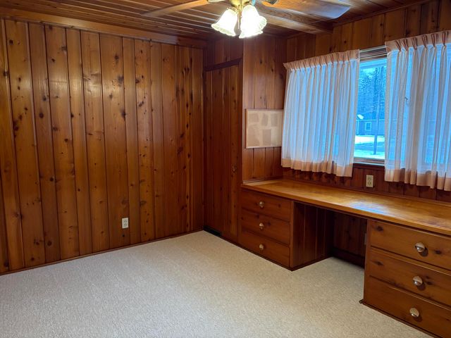 873 Hendrick Road, Norton Shores, MI 49441