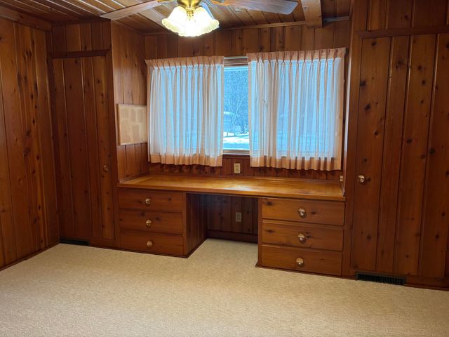 873 Hendrick Road, Norton Shores, MI 49441