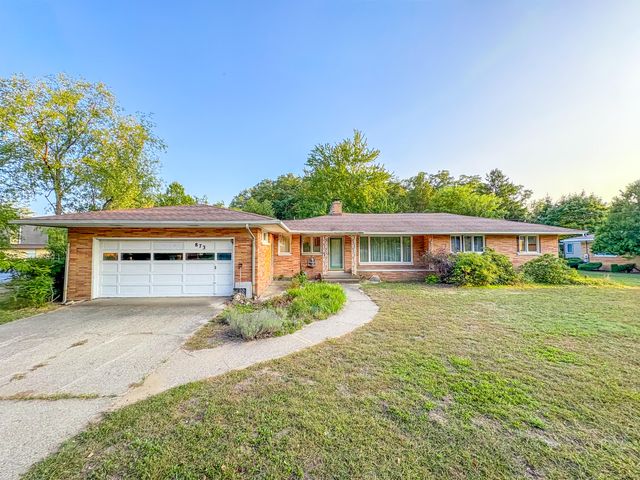 873 Hendrick Road, Norton Shores, MI 49441