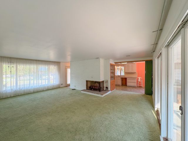 873 Hendrick Road, Norton Shores, MI 49441