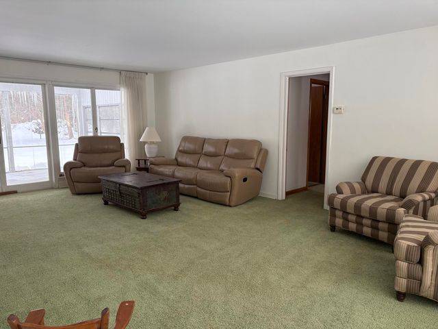 873 Hendrick Road, Norton Shores, MI 49441