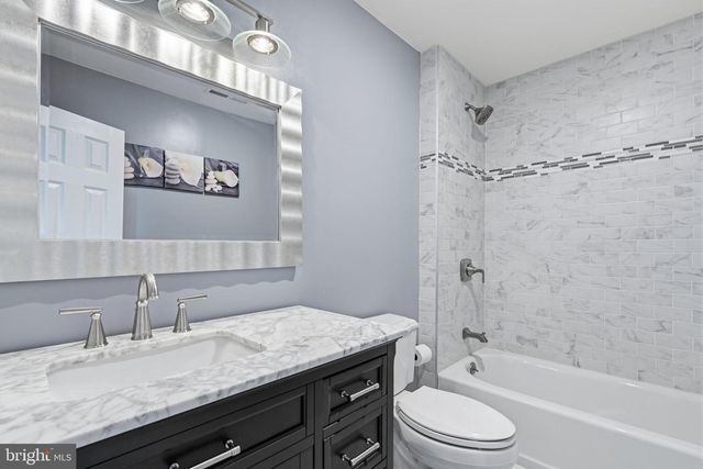 802 ELDRIDGE RD, Fairless Hills, PA 19030