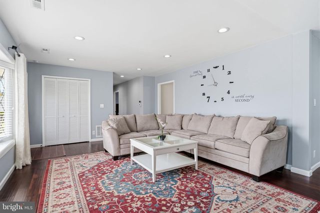 802 ELDRIDGE RD, Fairless Hills, PA 19030