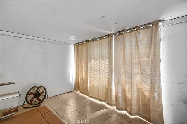 2065 W Orange Grove Avenue, Pomona, CA 91768