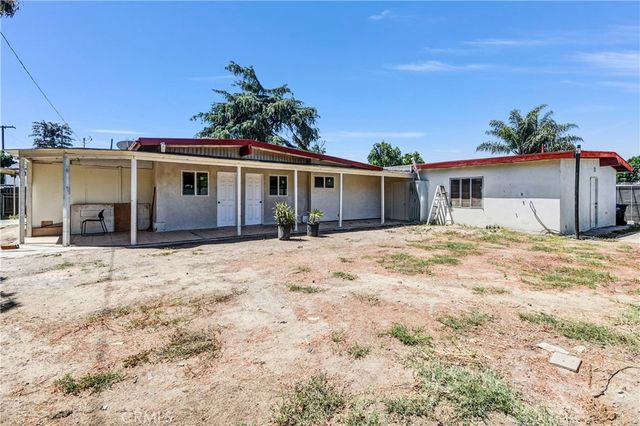2065 W Orange Grove Avenue, Pomona, CA 91768