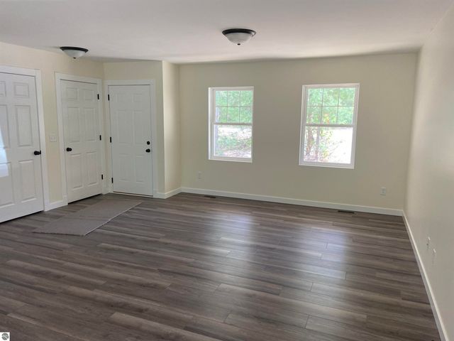 20297 Richardson Road, Lake Ann, MI 49650