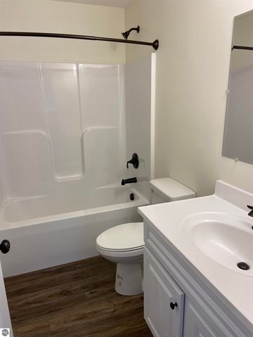 20297 Richardson Road, Lake Ann, MI 49650