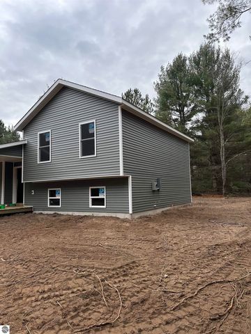 20297 Richardson Road, Lake Ann, MI 49650