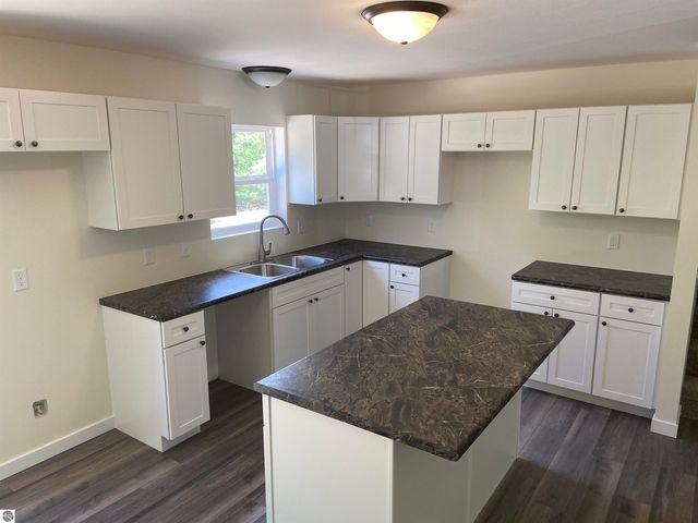 20297 Richardson Road, Lake Ann, MI 49650