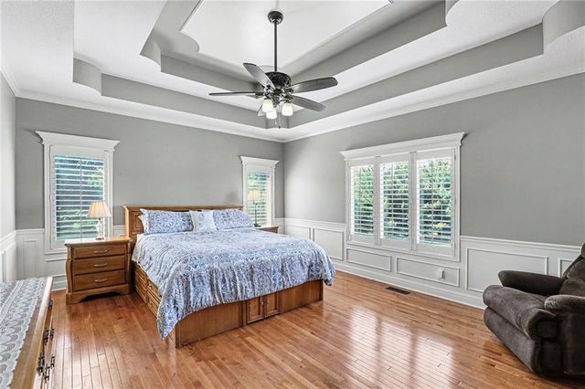 9705 NE JACOB Lane, Lee's Summit, MO 64086
