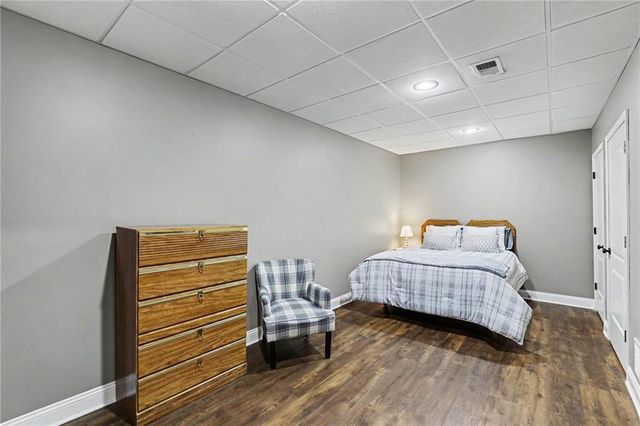9705 NE JACOB Lane, Lee's Summit, MO 64086