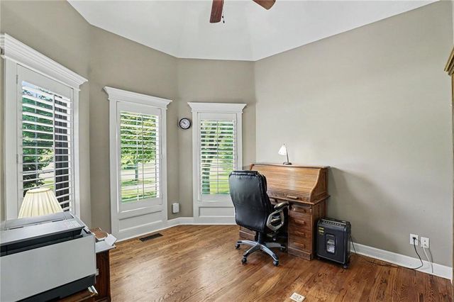 9705 NE JACOB Lane, Lee's Summit, MO 64086