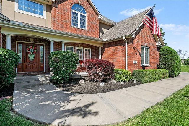 9705 NE JACOB Lane, Lee's Summit, MO 64086