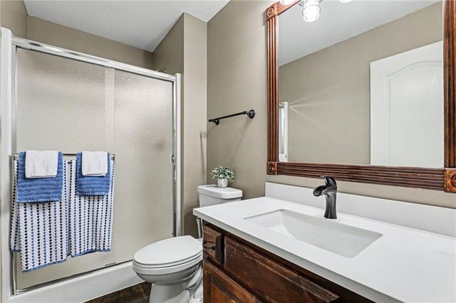 9705 NE JACOB Lane, Lee's Summit, MO 64086