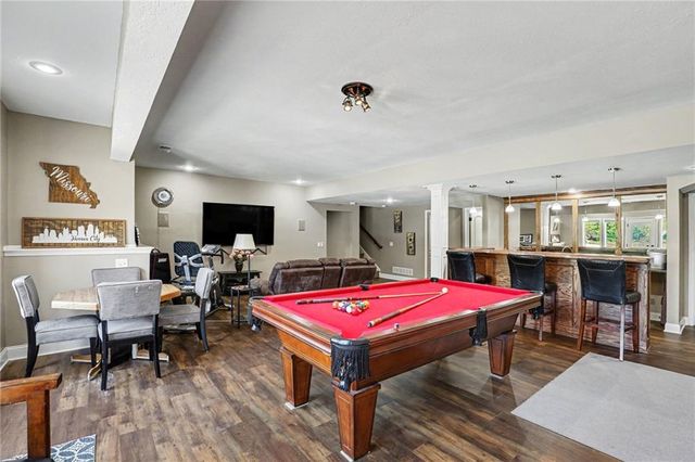 9705 NE JACOB Lane, Lee's Summit, MO 64086