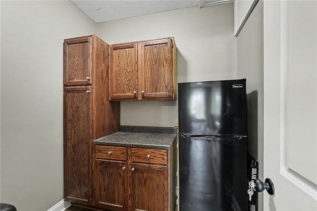 9705 NE JACOB Lane, Lee's Summit, MO 64086