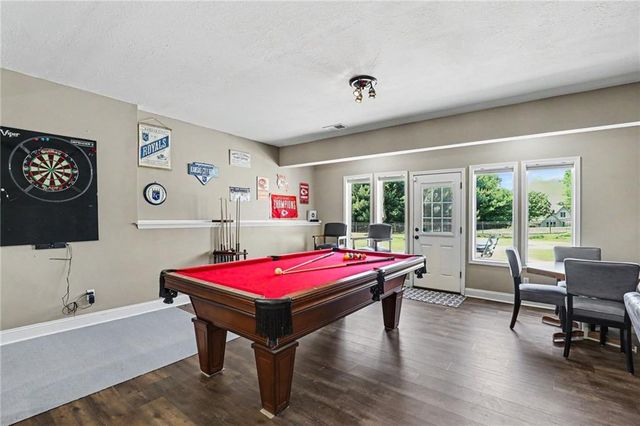 9705 NE JACOB Lane, Lee's Summit, MO 64086