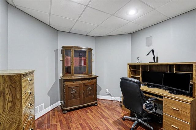 9705 NE JACOB Lane, Lee's Summit, MO 64086