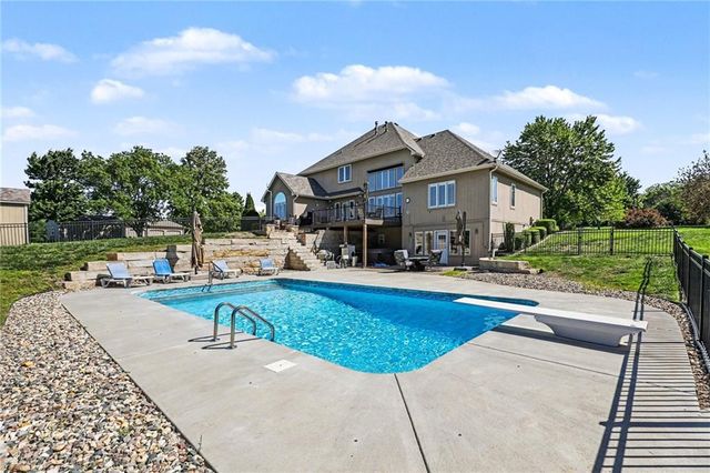 9705 NE JACOB Lane, Lee's Summit, MO 64086