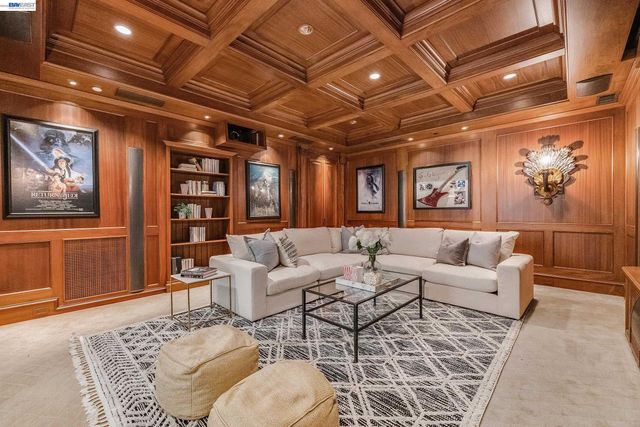 797 Las Olas Dr, Aptos, CA 95003