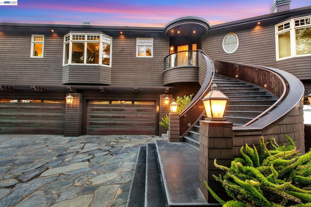 797 Las Olas Dr, Aptos, CA 95003