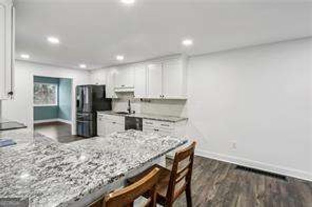 6118 Barfield Road, Atlanta, GA 30328