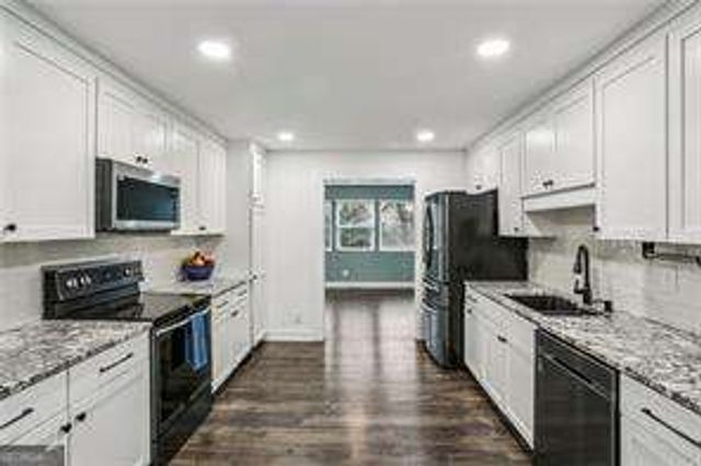 6118 Barfield Road, Atlanta, GA 30328