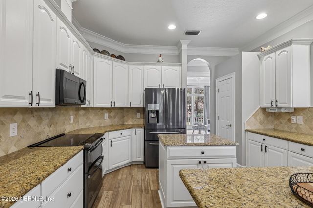 3686 ST ANDREWS Court, Green Cove Springs, FL 32043