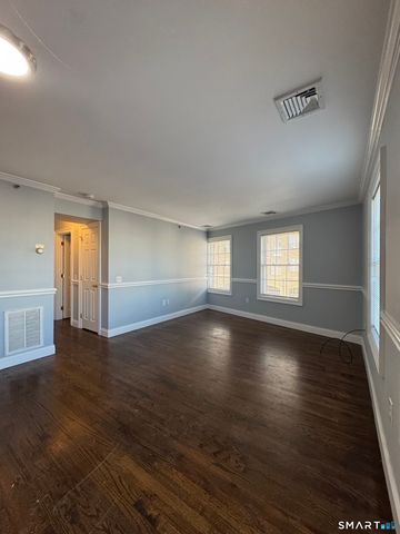 791 East Main Street 3F, Stamford, CT 06902