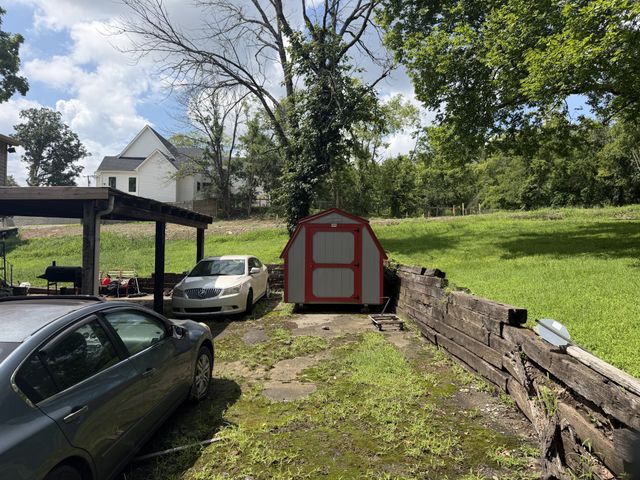 3872 Hutson Ave, Nashville, TN 37216