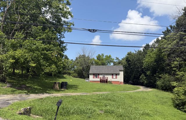 3872 Hutson Ave, Nashville, TN 37216