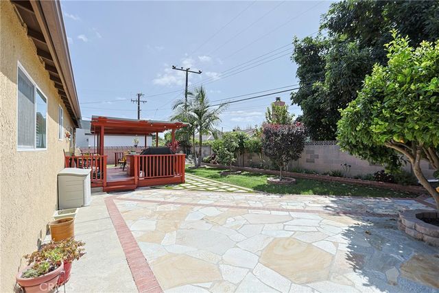 6452 Brown, Huntington Beach, CA 92647