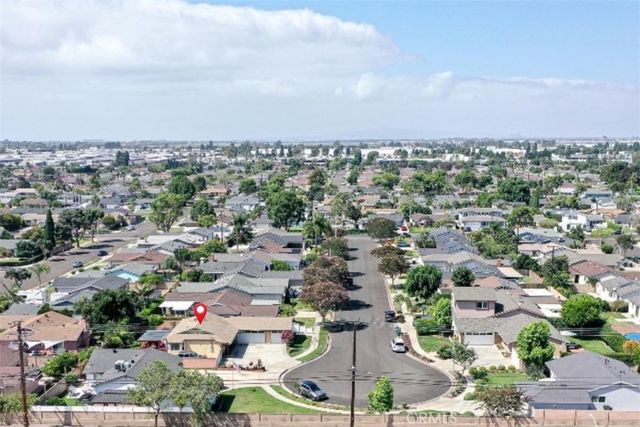 6452 Brown, Huntington Beach, CA 92647