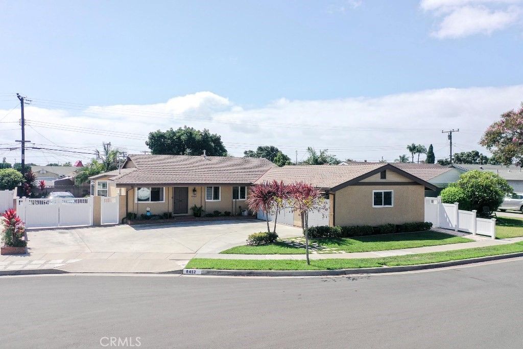 6452 Brown, Huntington Beach, CA 92647 — photo 2