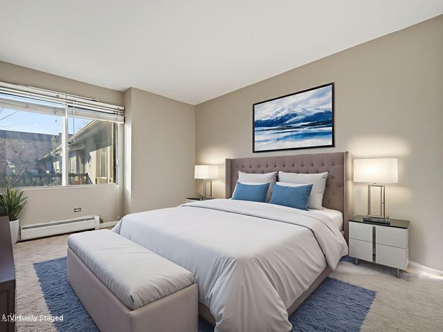 920 E Old Willow Road 203, Prospect Heights, IL 60070